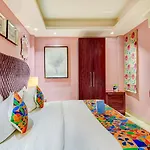 Fabhotel Cotts Villa Vasant Kunj
