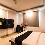 Hotel Olive Zone Near Delhi Airport