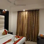 Hotel Benz International