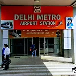 Hotel Golden Bliss At New Delhi Airport