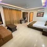Airport Hotel Vishal Residency