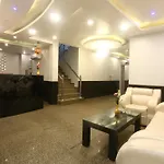Hotel Earth