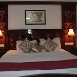 Hotel New Empire