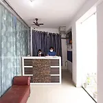 Aero Home Stay- Bed & Breakfast