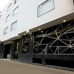 Hotel Stanley By Foxi Group- Near Delhi International Airport