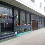 Hotel Smart Plaza Delhi Airport