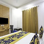 Hotel Decent Suites - Delhi Airport
