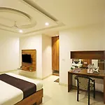 Hotel Sm Suits Near Delhi Airport-Unit By Grand Urban Luxury