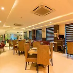 The Vegas By De Pavilion, Delhi Airport