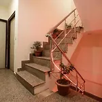 Hotel Moody Moon Delhi Airport