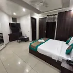 Hotel Classic Plaza At Delhi Airport