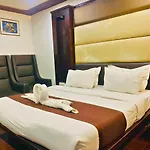 Qotel Hotel Pitampura Couple Friendly