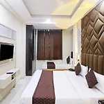 Hotel Qubic Near Igi Delhi Airport
