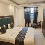 Hotel Ambience Suites Near Igi Airport T3