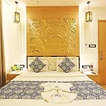 Jrd Luxury-Business Hotel