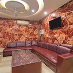 Hotel Hsp Suites At Delhi Airport