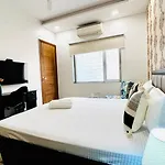 Olive Service Apartments Blk & Gangaram Hospital