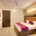 Airport Hotel Ark Avalon