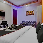 Hotel O Rose Residency