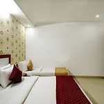 Hotel Aerotech Near Delhi Airport