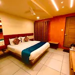 Hotel Franklein Suites At Delhi Airport