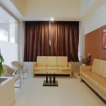Hotel Krone Plaza Near Igi Airport