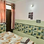 103 Cozy Flats Bnb 2 Bhk Flat,Near Airport Delhi