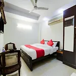 Hotel Sant Nagar