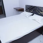 Hotel O Host Inn