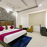 Hotel Olive Near Delhi Airport
