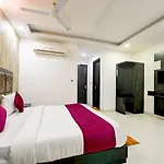 Hotel Olive Near Delhi Airport