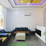 Hotel Bella In Prime Near Delhi International Airport