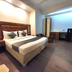 Stay At Good Time - Close To Karol Bagh Metro Station And City Centre