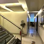 Stay At Good Time - Close To Karol Bagh Metro Station And City Centre