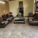 Hotel King Plaza Near Delhi Airport