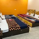 Admiral Inn Suites