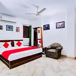 Hauz Khas Villa - Near Fort