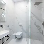 Hotel Sky Seven Inn Near New Delhi Airport