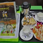Glace Stay Inn Near Igi Airport New Delhi