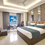 Hotel Armani-Modern Rooms