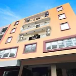 Hotel O Palam