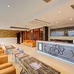 Hotel Elevate Inn - With Complimentary Pickup Or Drop Near Delhi Airport