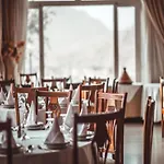 Hotel Paras - Karol Bagh Delhi