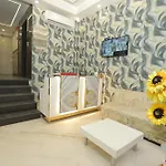 Hotel Green Palace-Near Delhi Airport