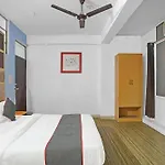 Collection O Jps Near Pvr Vikaspuri Delhi