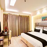 OYO 79963 Collection O Hotel Tisya