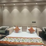 Hotel Cullinan By Qotel Janakpuri