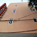 Glace Stay Inn Near Igi Airport New Delhi