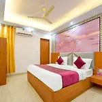 Hotel Galaxy Near Delhi Airport