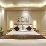 Hotel Cloud International Near Igi Airport